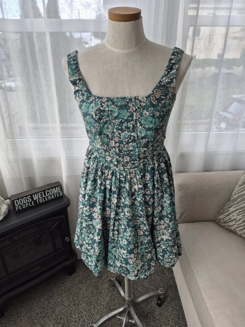 Land of the Free green Floral Bubble Hem Mini Dress Sz S Smocked Back